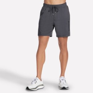 Weekend 7 Inch Short