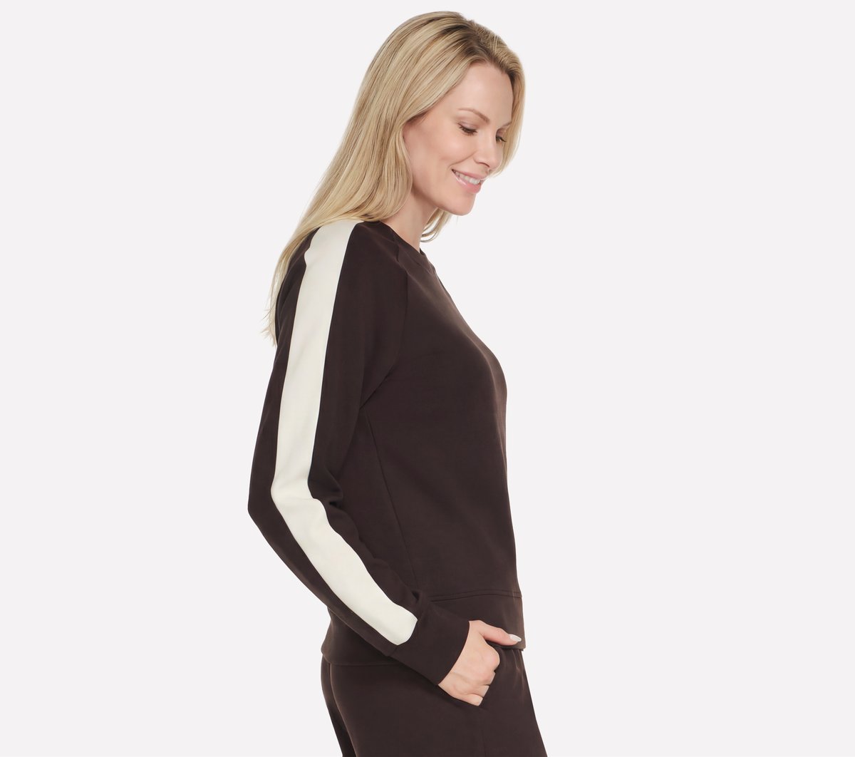 Skechluxe Elevate Blocked Crewneck - Image 4